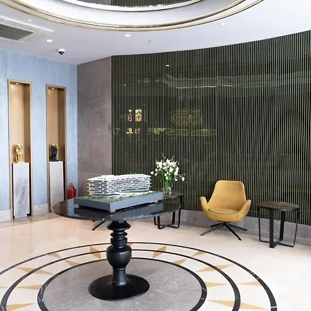 Modern With On-site Gym And Apartment *
